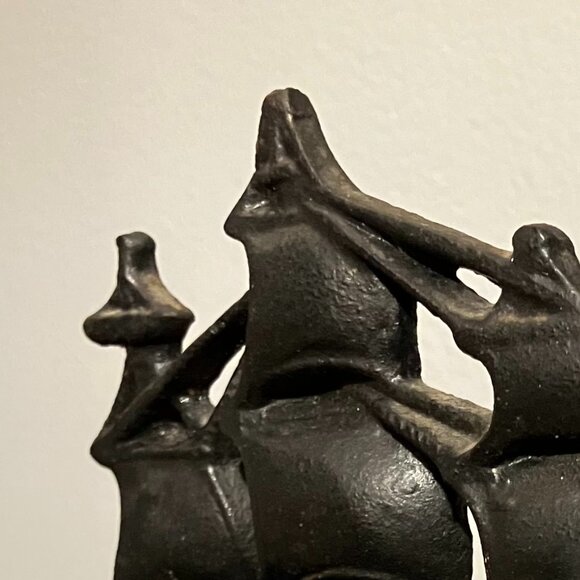 Vintage Nautical OLD IRONSIDES Cast Iron Ship Pair of Heavy Bookends - Picture 11 of 11